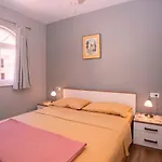 Apartment Brigitte Tučepi