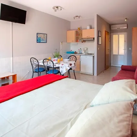 Villla Brigitte 투체피