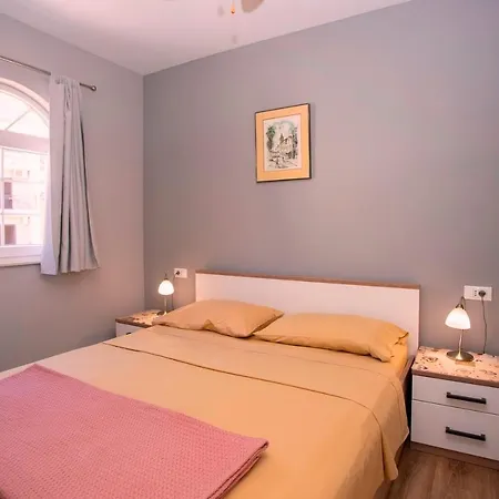 Apartment Brigitte Tučepi